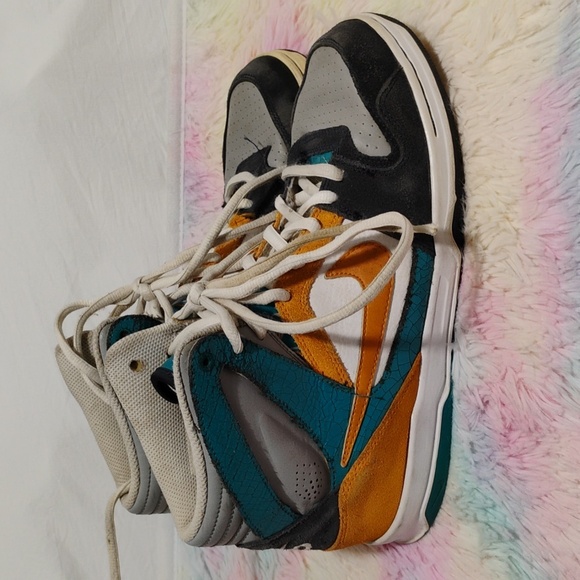 Nike Oncore Vintage Hi Top Shoes 2009 Sz.9 (X-102 CRATE) - Picture 5 of 15